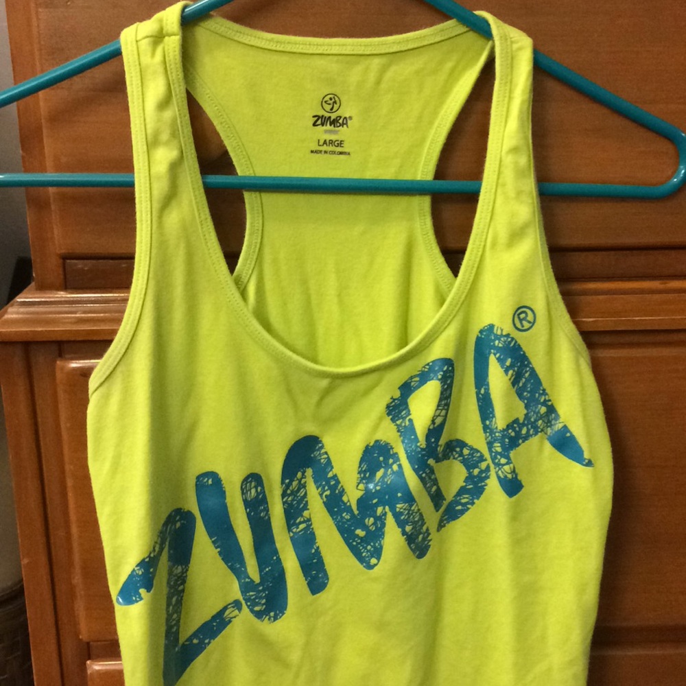 Exercise tops - Picture 4 of 6